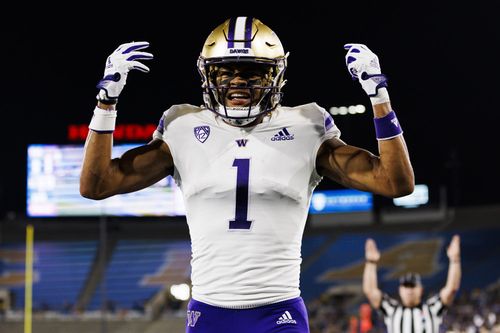 PASADENA, CA - SEPTEMBER 30: Washington Huskies wide receiver Rome Odunze (1) celebrates during the college football game between the Washington Huskies and the UCLA Bruins on September 30, 2022 at the Rose Bowl in Pasadena, CA. (Photo by Ric Tapia/Icon Sportswire)